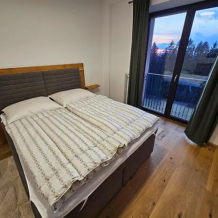 Deluxe 4 By Alkatravel Apartment *